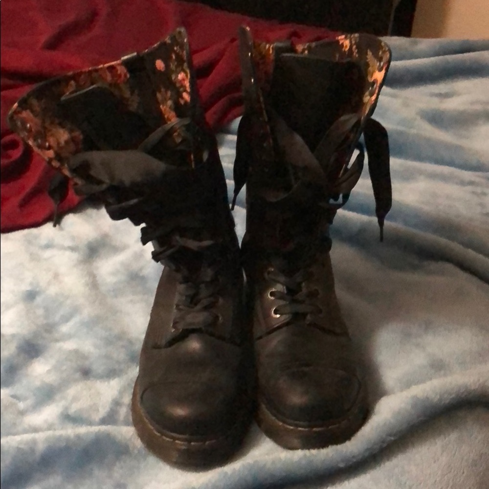 Doc Martens size 11 triumph
